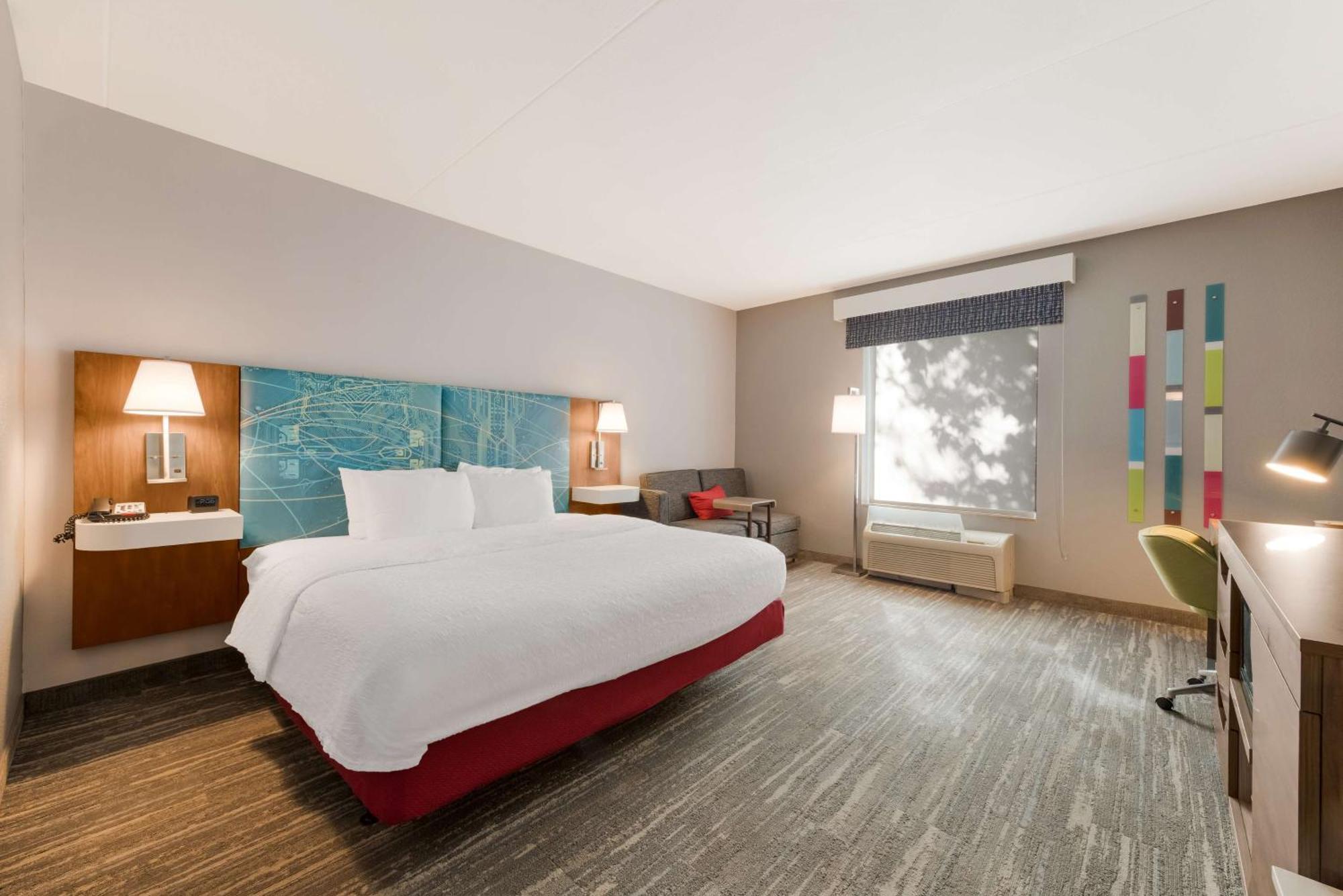 Hampton Inn & Suites Charlotte-Airport Bagian luar foto