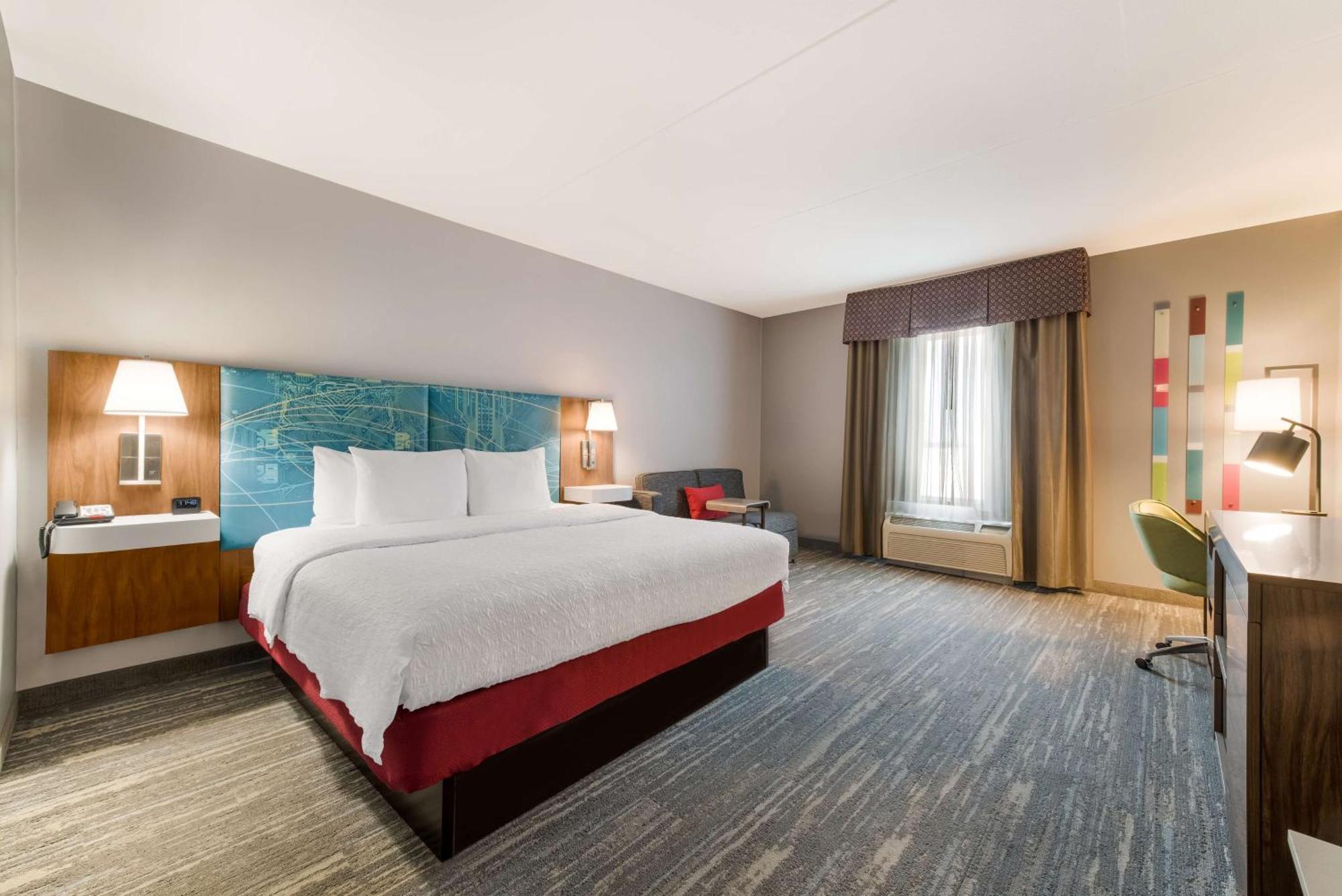 Hampton Inn & Suites Charlotte-Airport Bagian luar foto