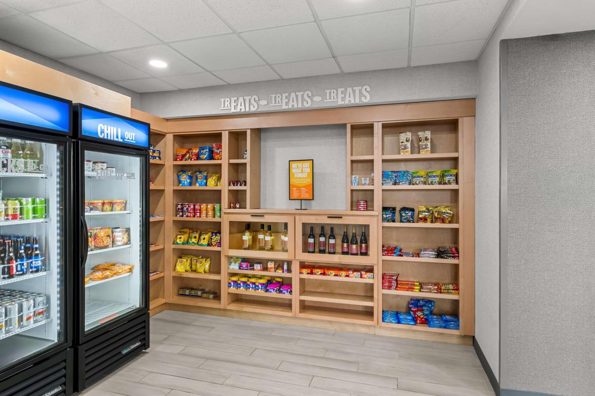 Hampton Inn & Suites Charlotte-Airport Bagian luar foto